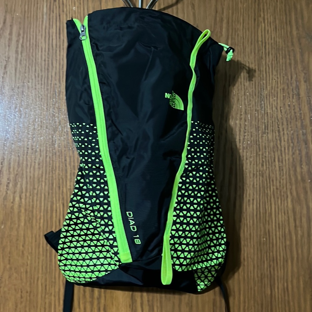 North Face Diad 18 Bag